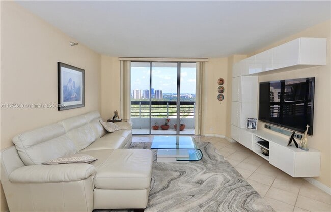 Photo - 3530 Mystic Pointe Dr Unit #2308