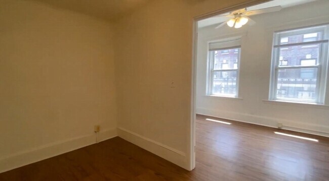 Photo - 64 Hemenway St Unidad #24