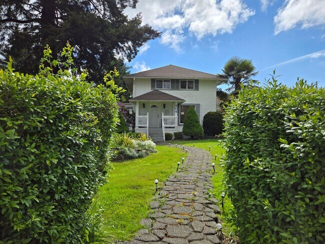 Photo - Montesano Historic Home for Rent