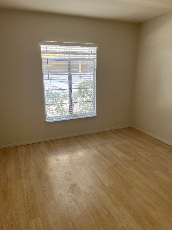 170 S Chester Ave Unidad 1