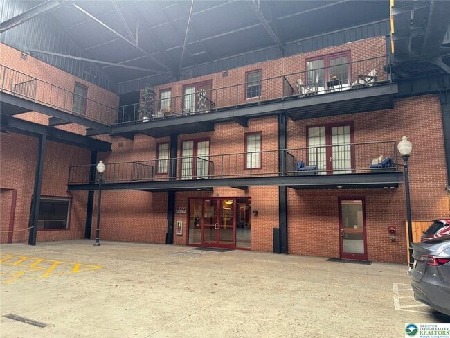 Photo - 11 W 2nd St Unidad 351