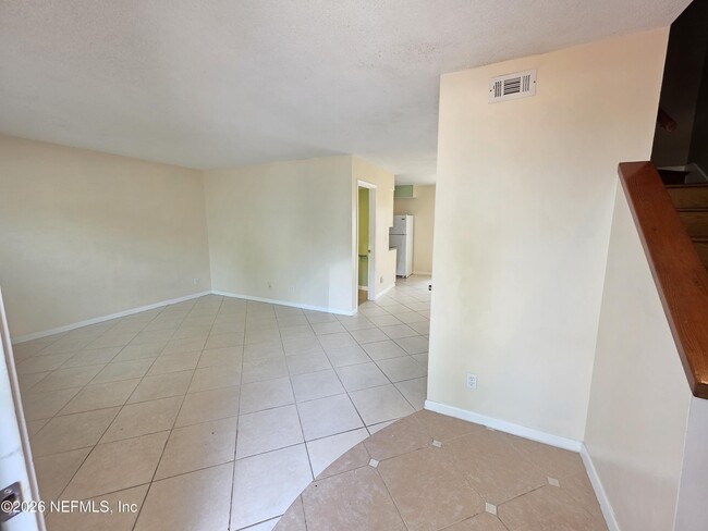 Photo - 227 Kettering Ct