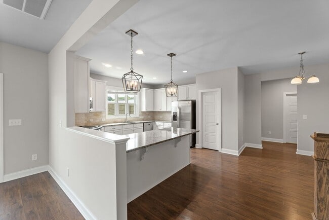 Photo - Pristine and Spacious Home in Highly Desirable Winston Pointe