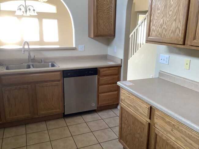 Photo - 3809 Wayne Rd NE