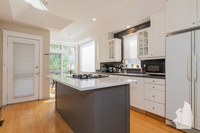 Photo - 1625 W Hollywood Ave Unit 1625 W Hollywood