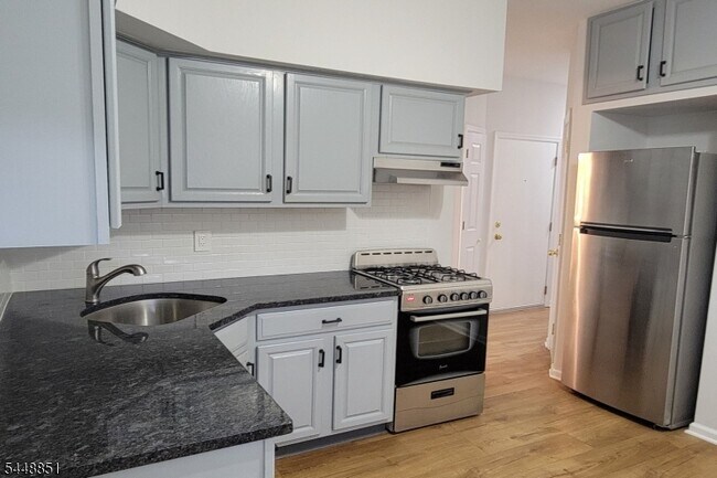Photo - 117 Forest St Unit 2L