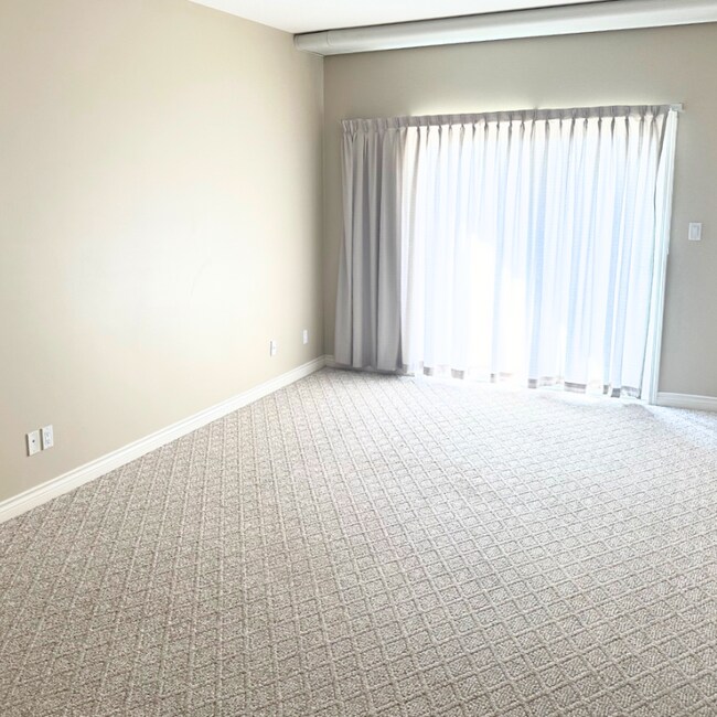 Photo - 9914-9101 101 Ave Unit 115