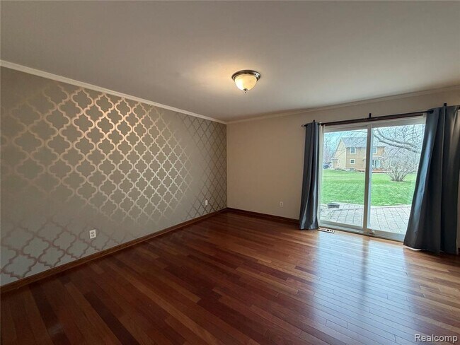 Photo - 3290 Bennington Dr