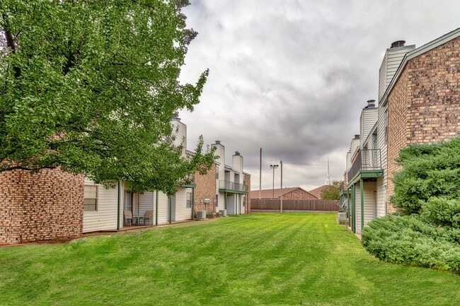 Crestview Commons Apartments