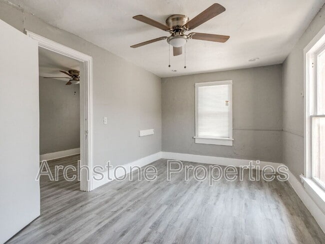 Building Photo - 4407 N Military Ave