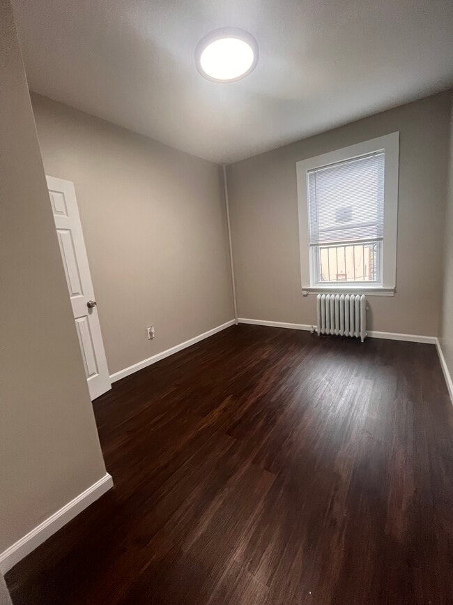 9 Bentley Ave 11 - 13 Bentley Ave Unidad 11