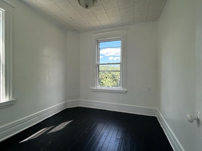 Photo - 110 E Galbraith Rd