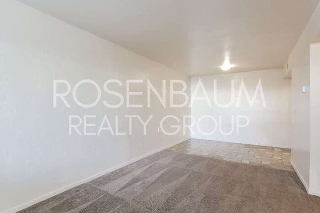 Photo - Gorgeous 1-bed, 1-bath downstairs apartmen... Unit APT 129
