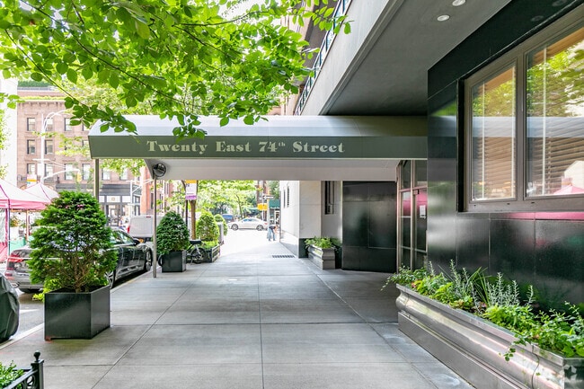 Photo - 20 E 74th St