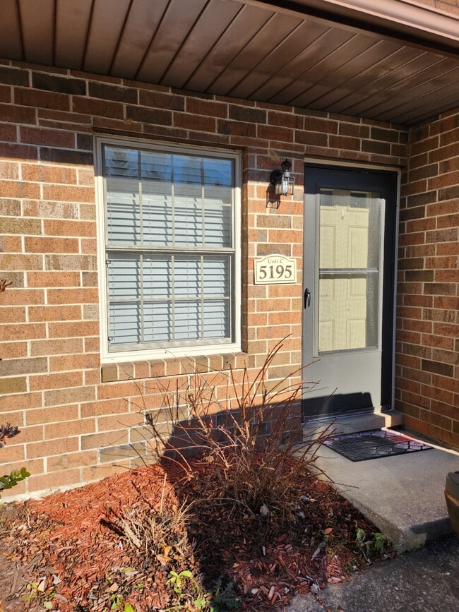 Building Photo - 5195 Cline Rd Unit C