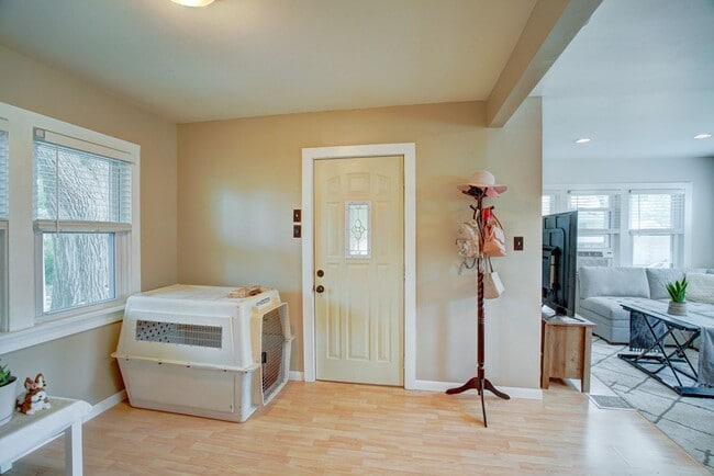 Photo - 1606 Steensland Dr