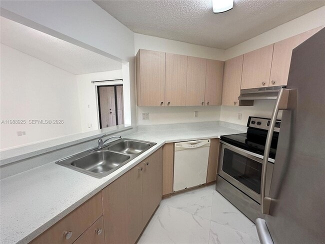 Photo - 9702 SW 138th Ave Unit 9702