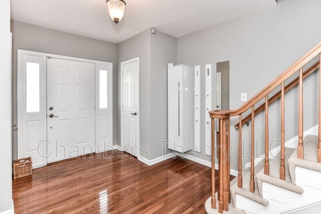 Photo - 6033 Woodlake Ln