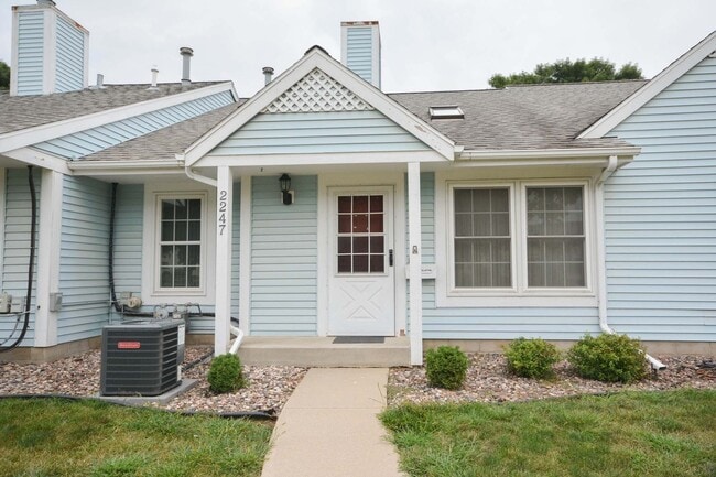 Photo - One Level Living in this 2br Townhome!