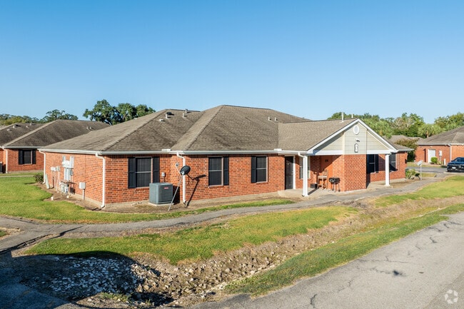 Windmill Run Apartments - Windmill Run