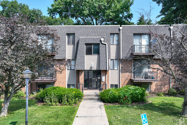 Building Photo - Liberty Park Apartments