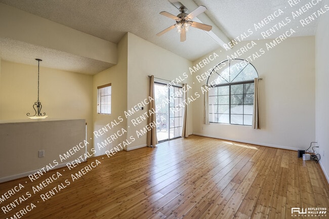 Photo - 925 N College Ave Unit C210