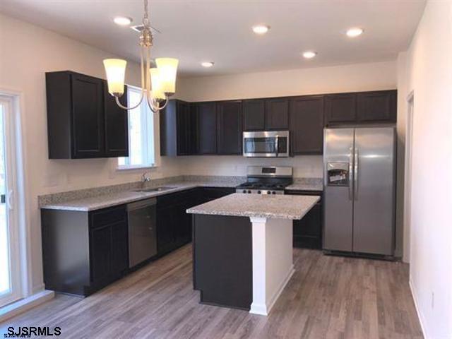 Photo - 2 Misty Lake Ct