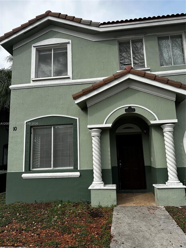 Building Photo - 2912 SE 15th Rd