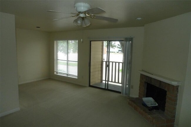 Photo - 16111 Aspenglenn Dr Condo Unit 108