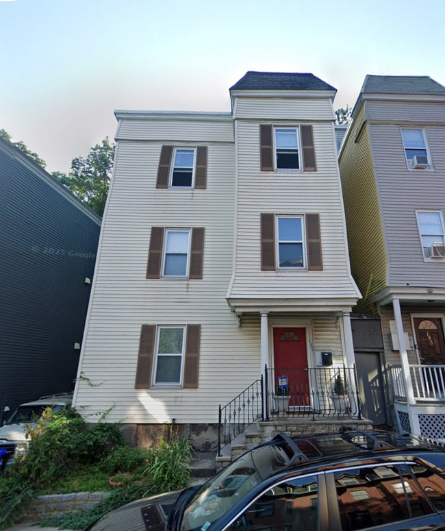 Photo - 137 Marcella St
