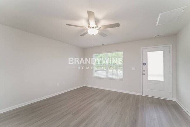 Photo - 7129 Galway City St