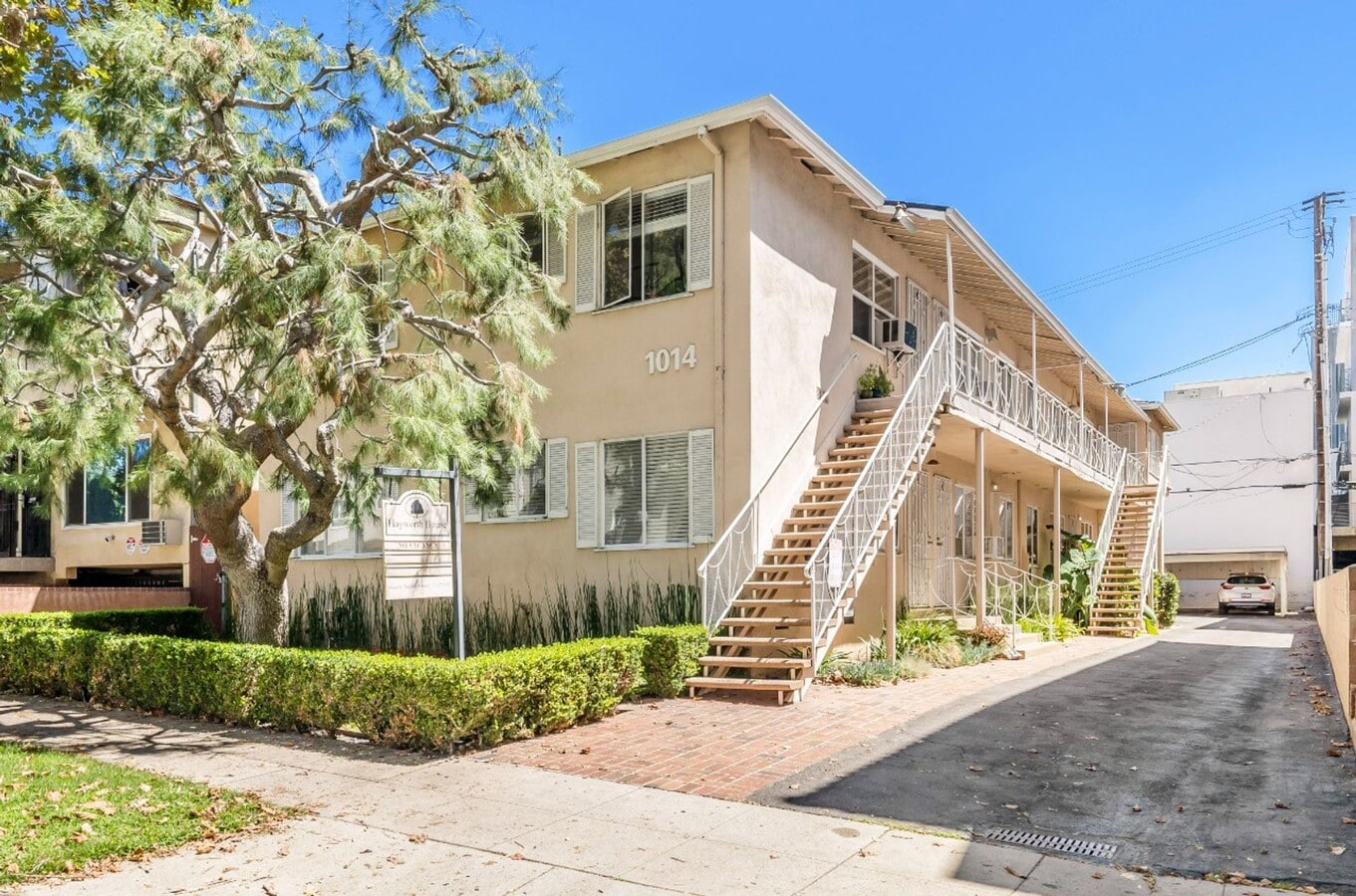 Photo - 1014 N Hayworth Ave