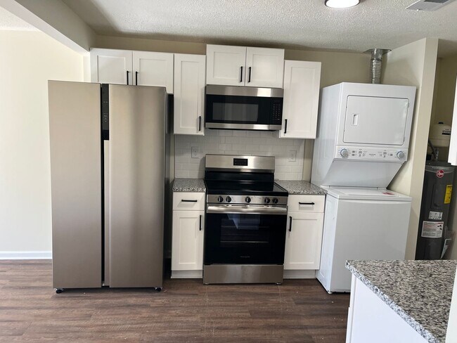 Photo - 2 Bed 1 Bath Duplex