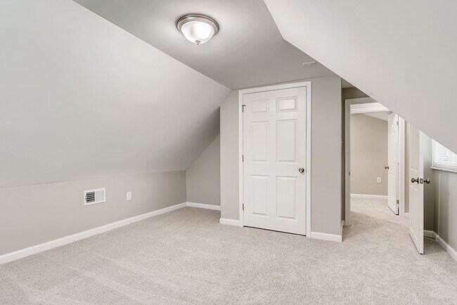 Photo - 322 Superior St