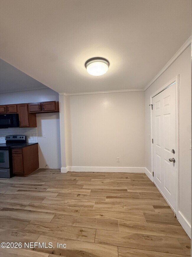 Photo - 1226 Clark St