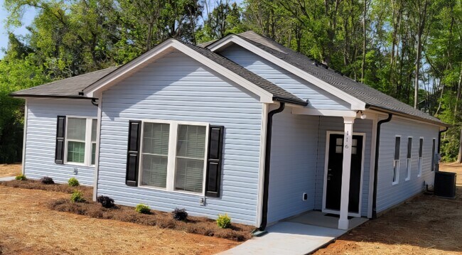 front porch entrance - 116 Wilson St Unit 116 Wilson St.