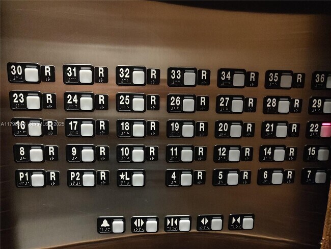 Photo - 3101 S Ocean Dr Unidad 2206