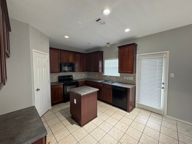 Photo - Spacious Midway ISD Home