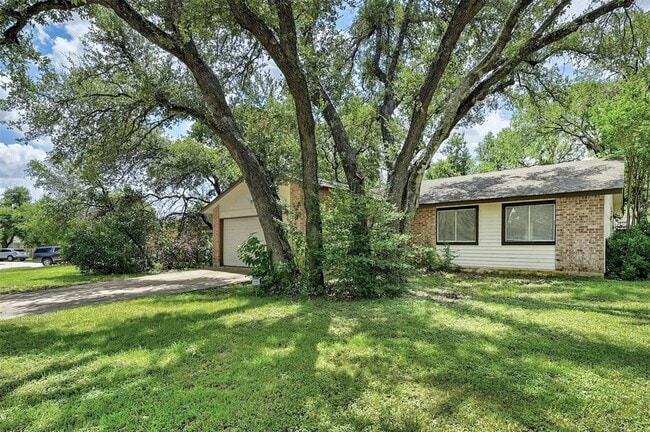 Photo - 8903 Piney Point Dr