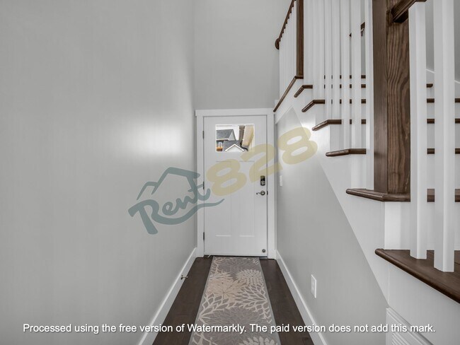 Photo - 234 Leyland Cir