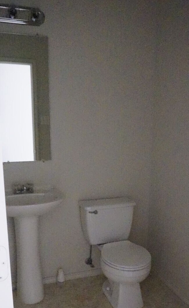 Photo - 196 Ryan Cir Unidad D