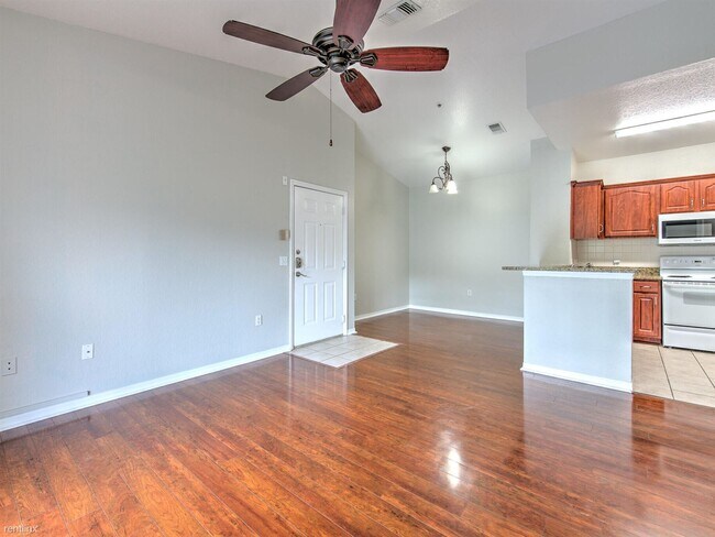 Photo - 2 br, 1 bath Condo - 5703 Legacy Crescent ...