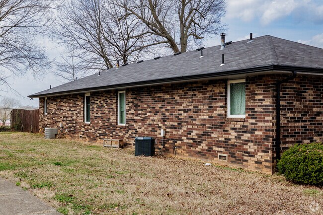 Photo - Lexington Apartments