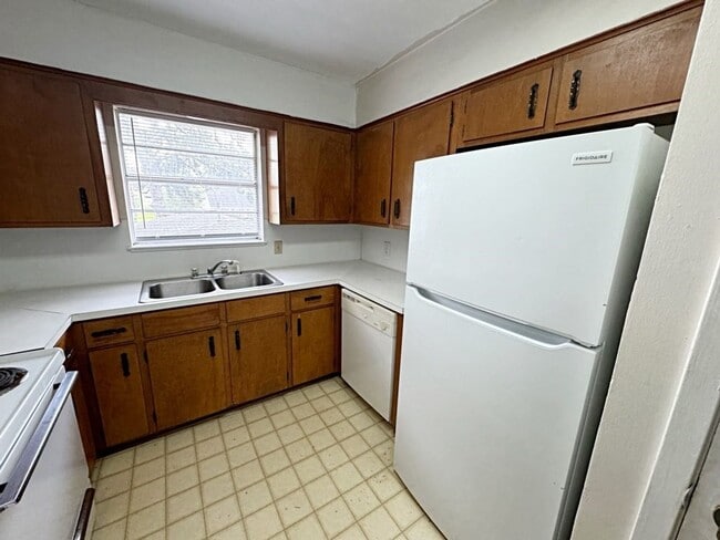 Photo - 3508 Delaware St