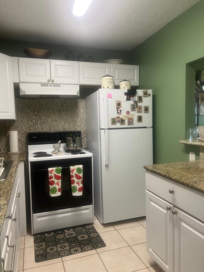 Photo - 102 Sheffield E Unit 102