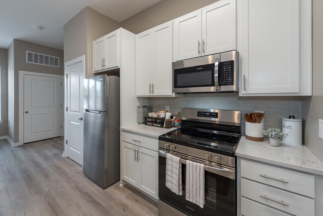 Acclaim at Cary Pointe