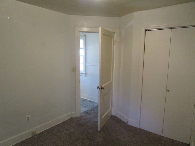 Photo - 1 Bedroom Duplex Right Next to Library - W...