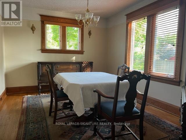 Photo - 5 Denison Ave