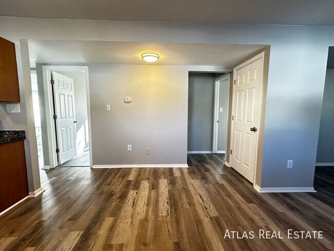 Photo - 934 W Moreno Ave Unidad 2