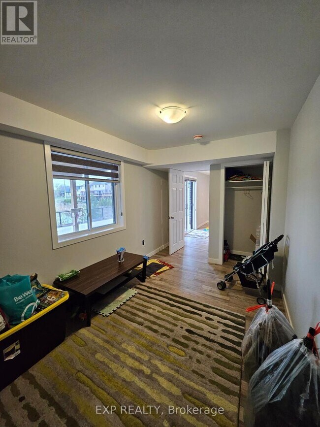 Photo - 916 Dunnigan Ct